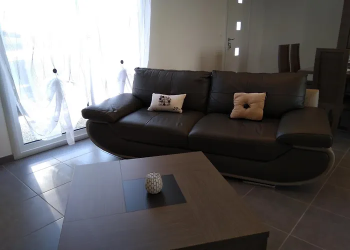 Maison De Vacances Pres De La Mer A Creances